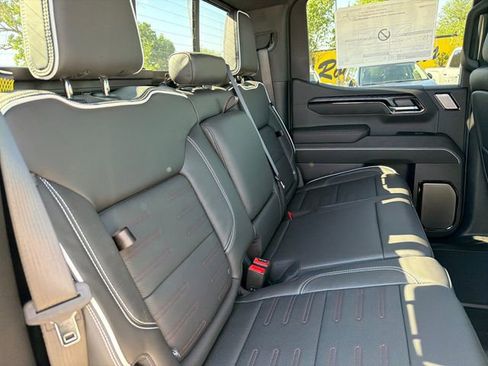 New 2026 GMC Sierra 1500 AT4X AWD/4WD image 24