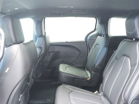 New 2026 Chrysler Voyager LX image 23
