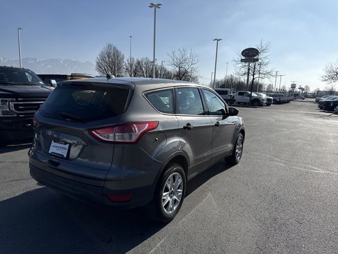 Used 2014 Ford Escape S image 5
