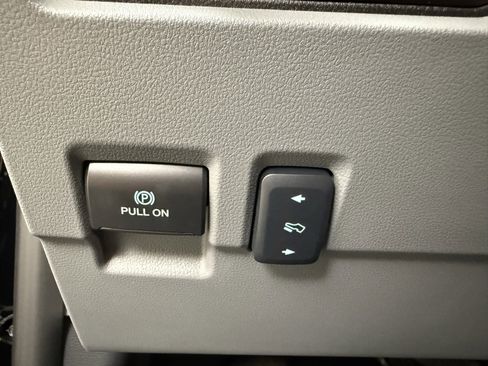 New 2025 Ford F450 XLT w/ XLT Value Package image 11