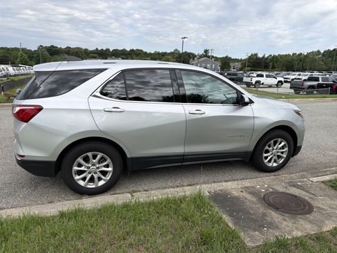 Used 2019 Chevrolet Equinox LT AWD/4WD image 11