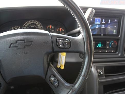 Used 2004 Chevrolet Avalanche Z71 image 21