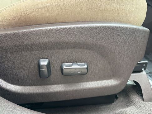 Used 2017 Hyundai Santa Fe Sport w/ 2.4L Tech Package 04 image 32