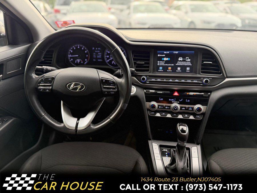 Used 2020 Hyundai Elantra Value Edition w/ Cargo Package (C1) FWD image 24