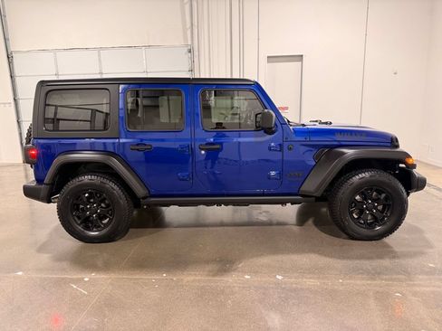 Used 2020 Jeep Wrangler Unlimited Sport AWD/4WD image 4