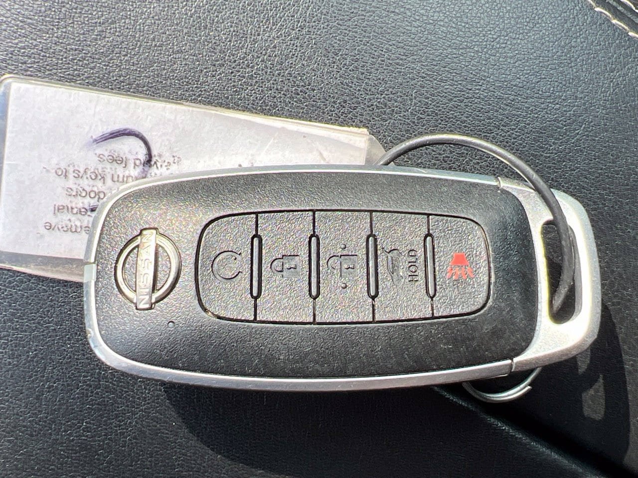 Used 2025 Nissan Rogue SV FWD image 27