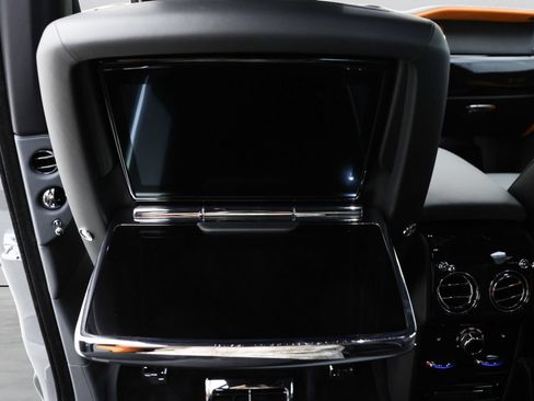 Certified 2023 Rolls-Royce Cullinan w/ Cullinan Package AWD/4WD image 18