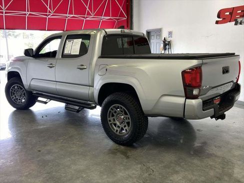 Certified 2023 Toyota Tacoma SR AWD/4WD image 5