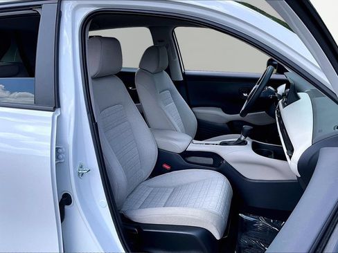 Certified 2025 Honda HR-V LX image 19
