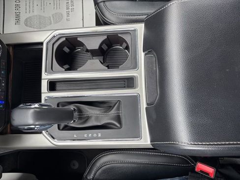 Used 2019 Ford F150 Lariat w/ Trailer Tow Package image 13