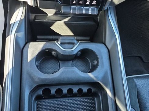 Used 2023 RAM 1500 Laramie image 39