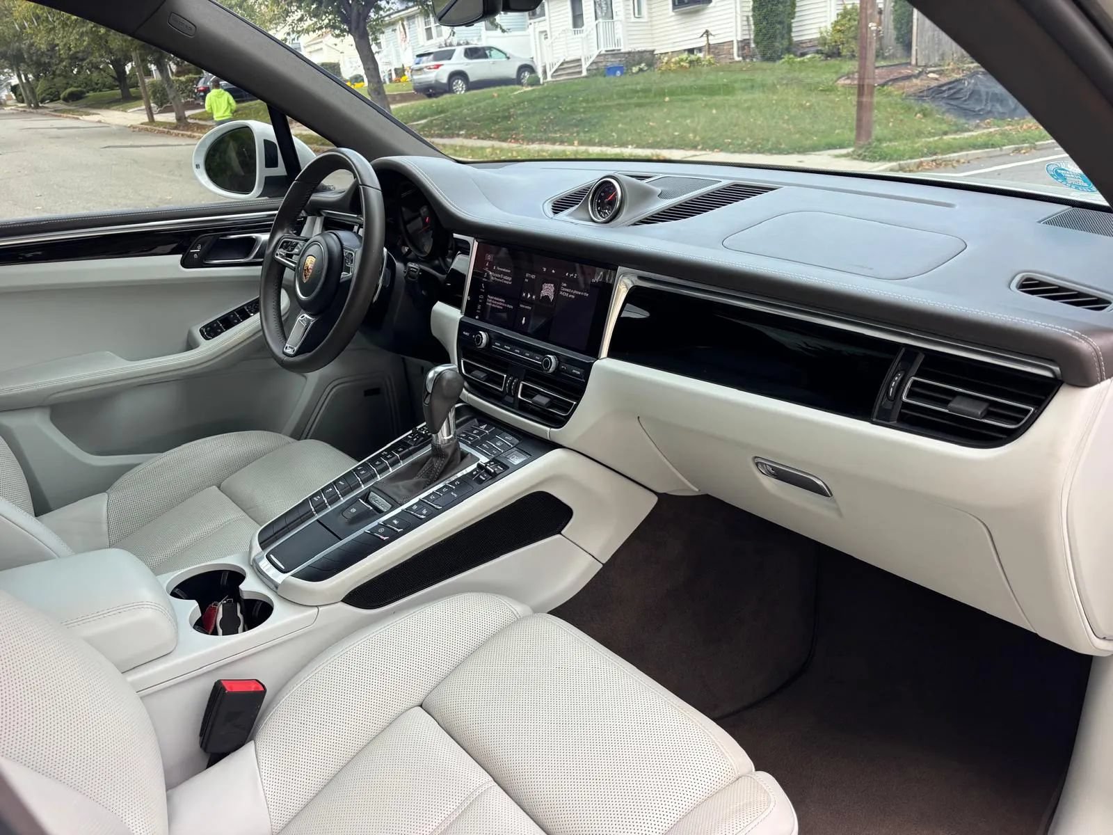 Used 2021 Porsche Macan S AWD/4WD image 35