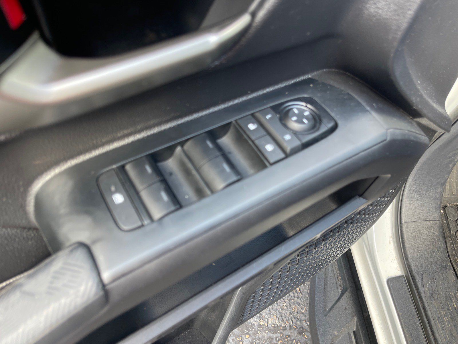 Used 2024 Toyota Tacoma TRD Off-Road AWD/4WD image 8