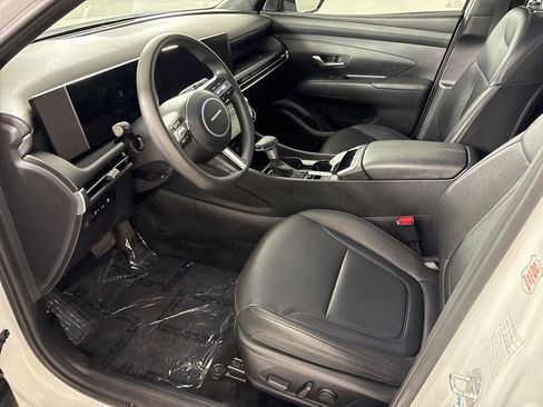 Used 2025 Hyundai Santa Cruz SEL AWD/4WD image 25