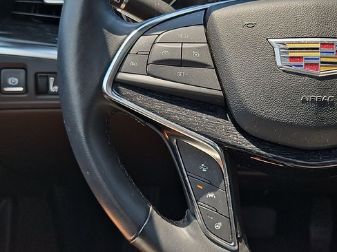 Certified 2023 Cadillac XT5 Premium Luxury FWD image 22