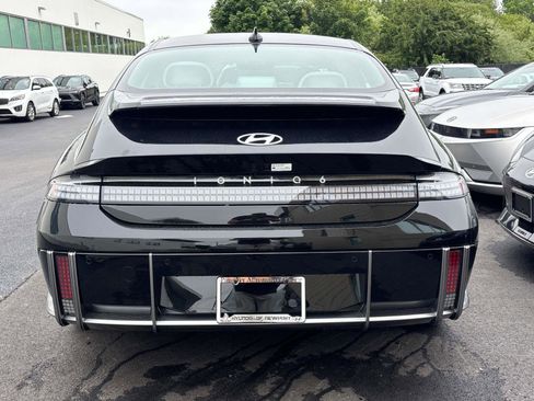 New 2025 Hyundai Ioniq 6 Limited image 3