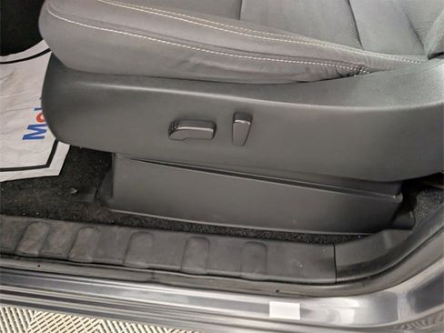 Used 2023 Nissan Frontier SV w/ Technology Package image 12