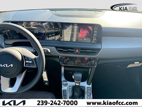 New 2026 Kia Seltos LX image 18