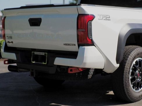 Used 2024 Toyota Tacoma TRD Off-Road AWD/4WD image 14
