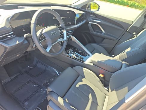 New 2025 Audi Q5 Premium Plus image 16