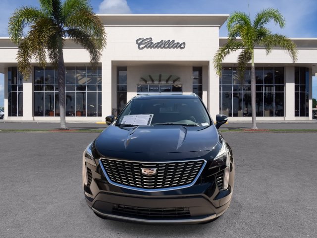 Certified 2023 Cadillac XT4 Premium Luxury w/ Driver Assist Package FWD image 4
