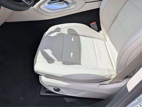 New 2026 Mercedes-Benz GLE 350 4MATIC image 4