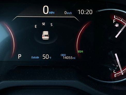 Used 2025 Toyota RAV4 XLE image 39