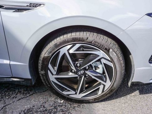 Certified 2024 Hyundai Sonata SEL w/ Convenience Package image 10