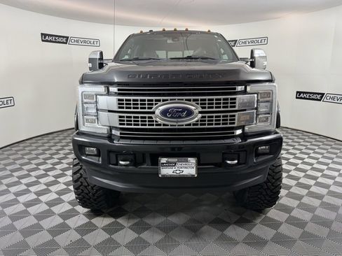 Used 2017 Ford F250 Platinum w/ Platinum Ultimate Package image 8