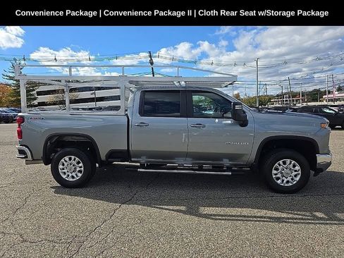 Used 2024 Chevrolet Silverado 2500 LT w/ Convenience Package image 2