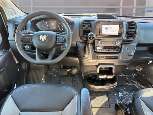 Used 2026 RAM ProMaster 2500 w/ Convenience Group FWD image 10