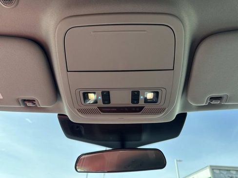 Used 2023 Ford Explorer XLT w/ Equipment Group 202A image 31