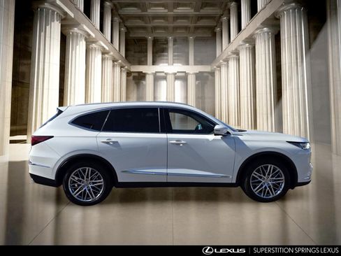 Used 2022 Acura MDX SH-AWD w/ Advance Package image 3