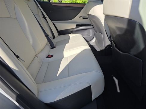 New 2025 Lexus ES 350 w/ Premium Package image 13