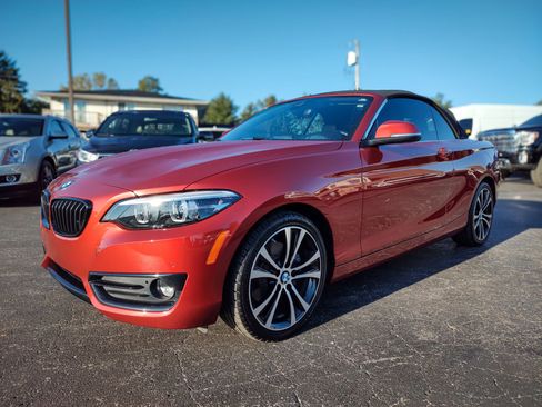 Used 2020 BMW 230i xDrive Convertible w/ Premium Package image 34