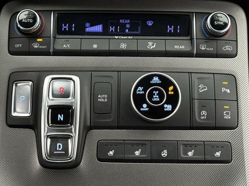 Used 2022 Hyundai Palisade Calligraphy image 19