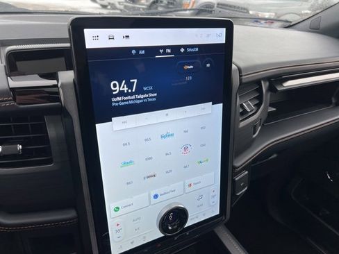 Certified 2022 Ford Expedition Platinum image 13