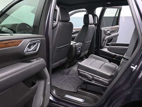 Used 2024 Chevrolet Tahoe Premier image 17