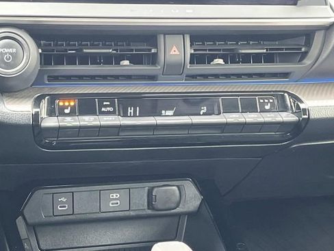 Used 2025 Toyota Prius XLE image 16