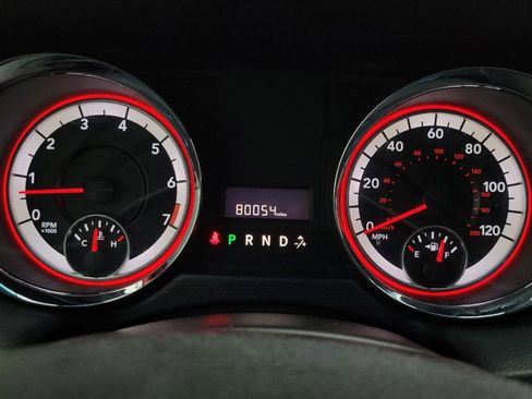 Used 2016 Dodge Grand Caravan SXT image 23