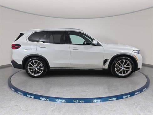 Used 2025 BMW X5 xDrive50e w/ Executive Package image 5
