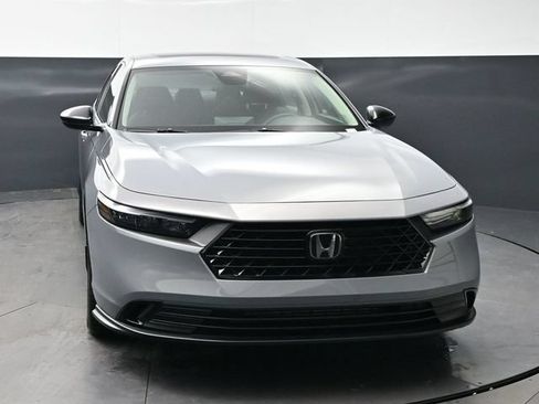 Certified 2025 Honda Accord SE image 2