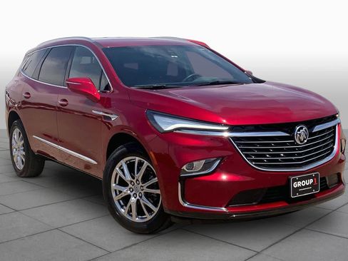 Used 2024 Buick Enclave Premium AWD/4WD image 3