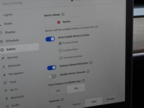 Used 2023 Tesla Model Y Performance image 30