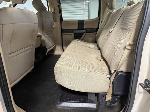 Used 2017 Ford F250 XLT w/ XLT Value Package AWD/4WD image 12