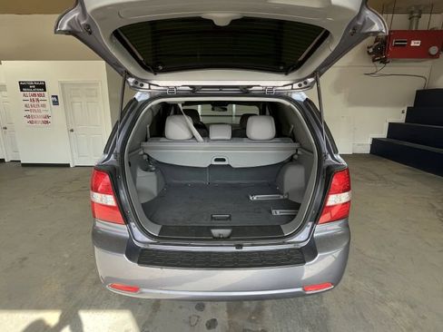 Used 2009 Kia Sorento LX image 5
