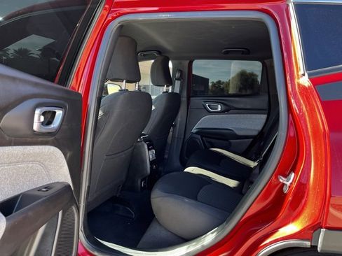 Certified 2025 Jeep Compass Sport w/ Mopar Graphics Package image 10