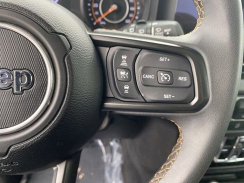 Used 2024 Jeep Wrangler Sport S image 34