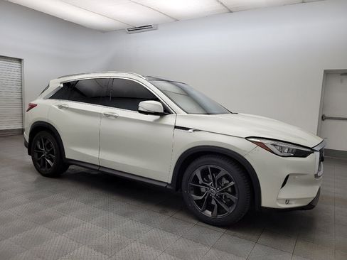 Used 2019 INFINITI QX50 Essential w/ Sensory Package image 11