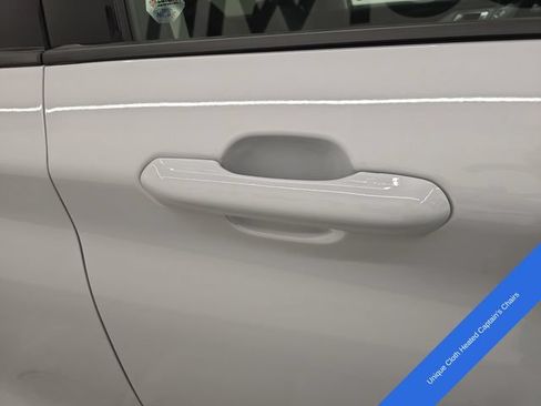 New 2026 Ford Explorer Active AWD/4WD image 8